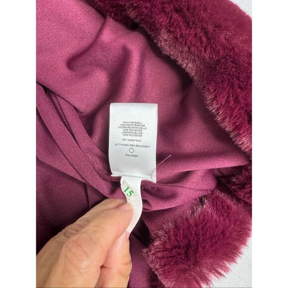 Express burgundy faux fur crop jacket size L - Picture 12 of 12